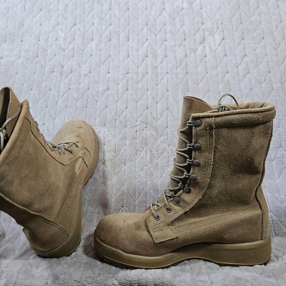 Belleville Combat Boots Mens 9 Gore Tex Hard Toe Vibram Desert Suede Military - Picture 1 of 9